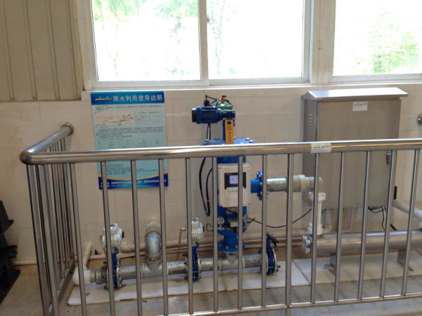 传统洗车水资源浪费严重，期待变革